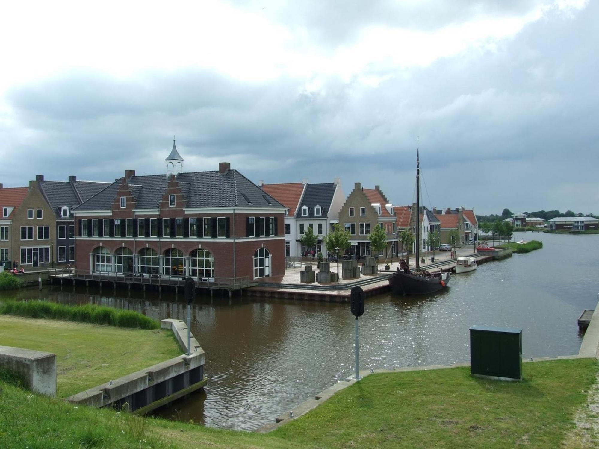 House Marijke With Winter Garden And Direct Access To The Lauwersmeer Anjum Exterior foto