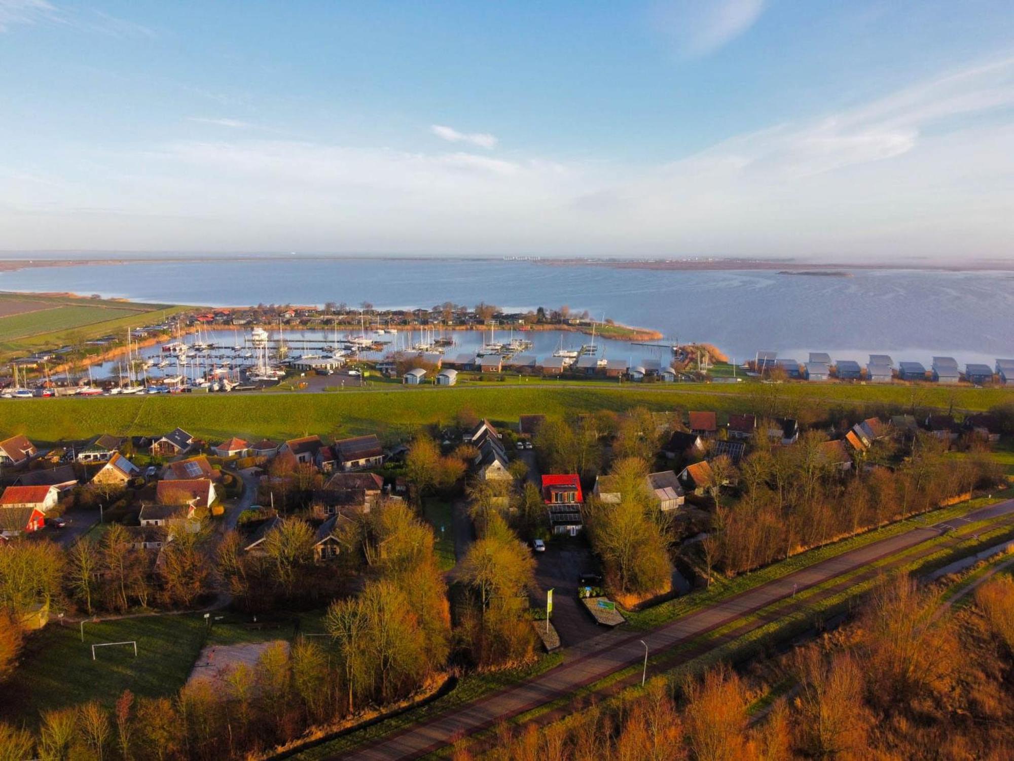 House Marijke With Winter Garden And Direct Access To The Lauwersmeer Anjum Exterior foto