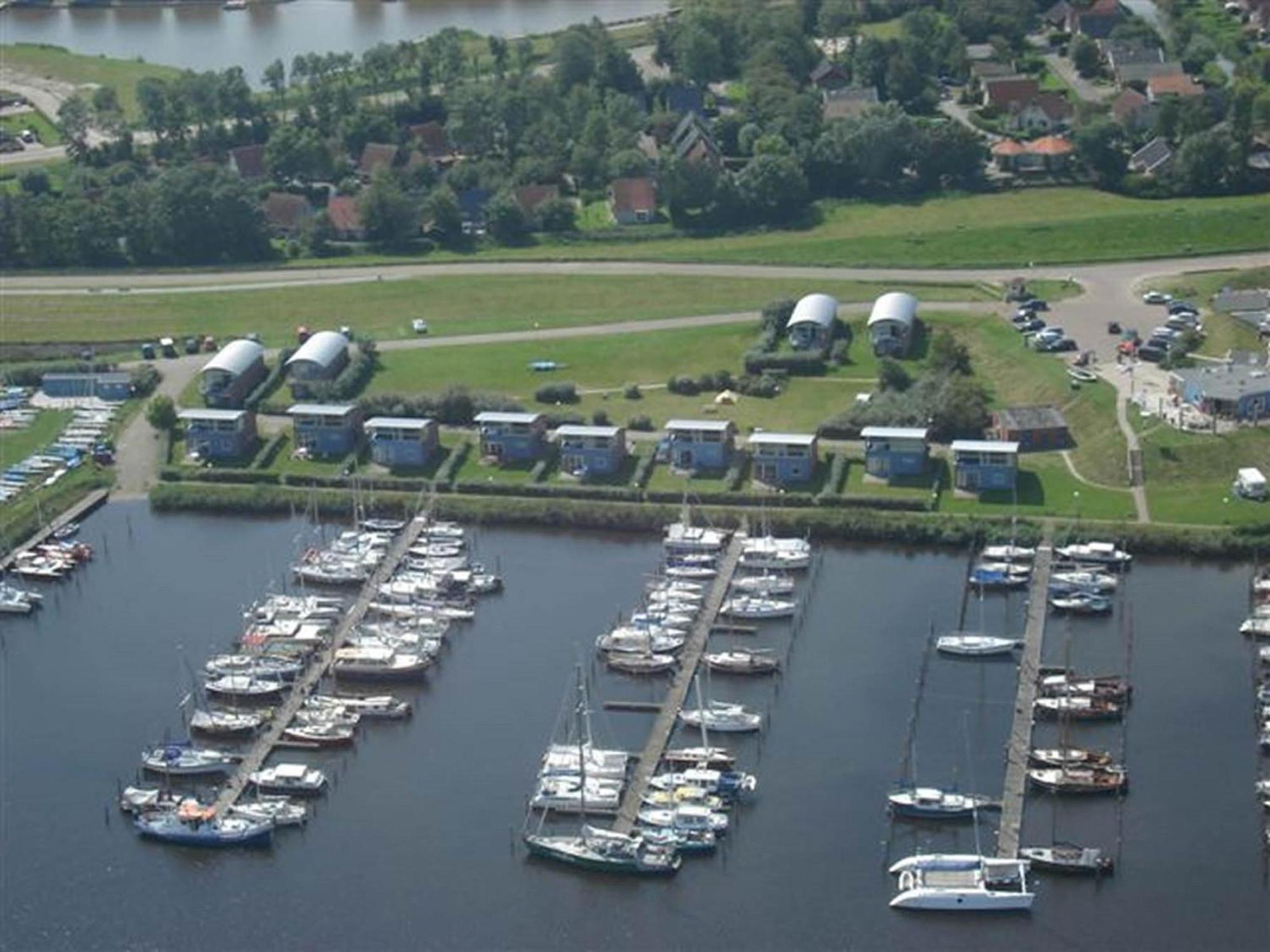 House Marijke With Winter Garden And Direct Access To The Lauwersmeer Anjum Exterior foto